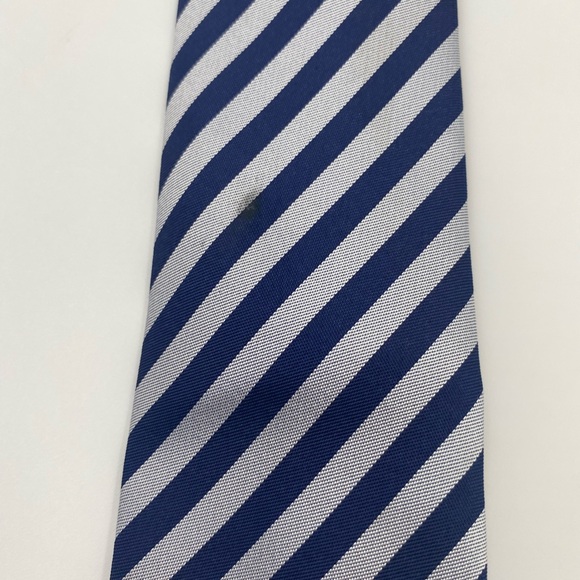 Thomas Pink Navy and White Diagonal Striped Tie - Picture 5 of 5